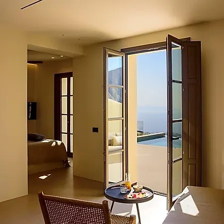 Elessa 5* Santorini Island