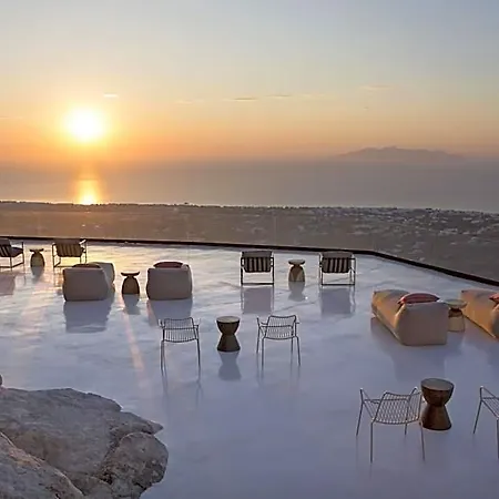 Elessa Hotel
