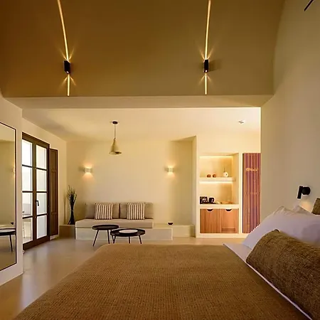 Elessa Hotel