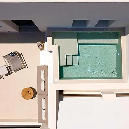 Hotel Elessa Santorini Island